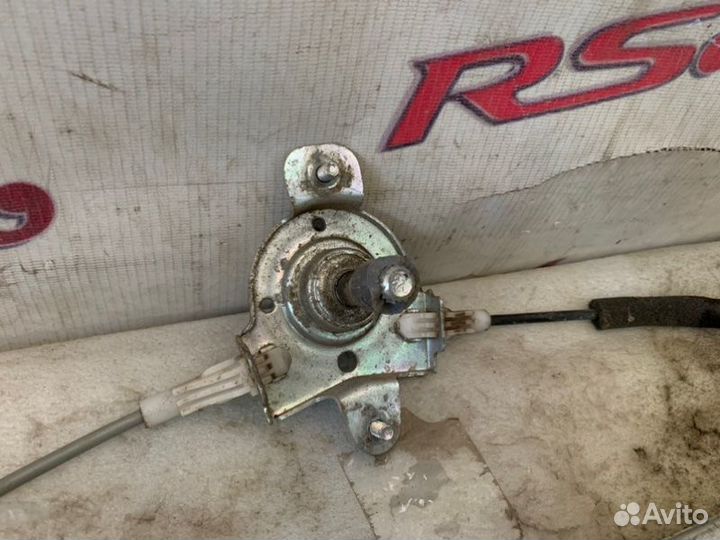 Стеклоподъемник задний правый Hyundai Accent 2