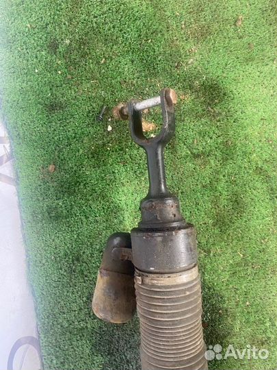 Пневмоамортизатор подвески передний левый Bentley