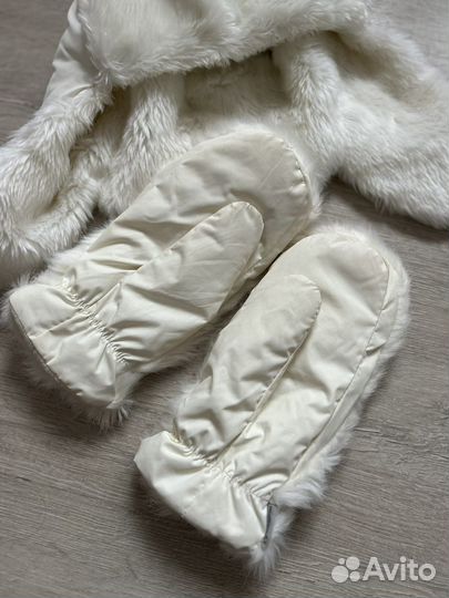 Шапка женская и рукавички с мехом outventure