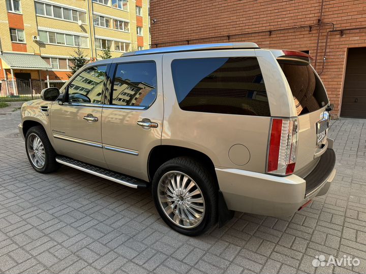 Cadillac Escalade 6.2 AT, 2007, 69 700 км