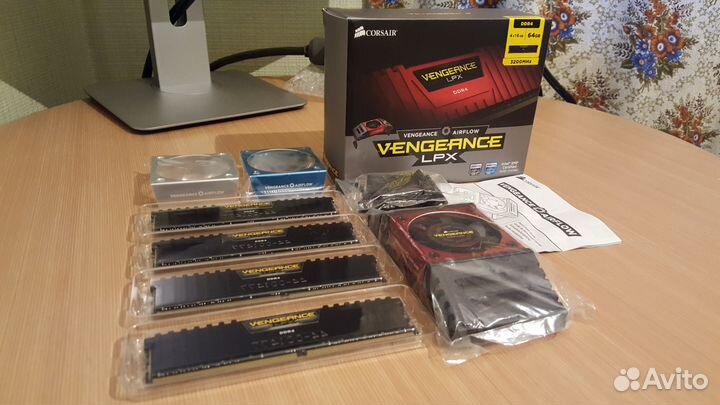 Corsair Vengeance LPX 64GB DDR4 3200MHz Новая