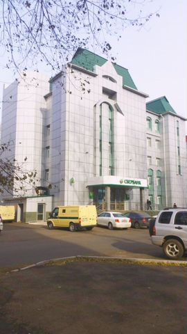 Нежилое здание, 1752 м²