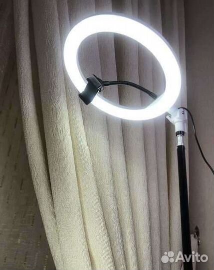 Кольцевая лампа 26 см со штатив