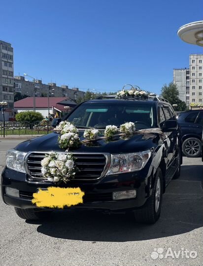 Свадебные украшения на машину