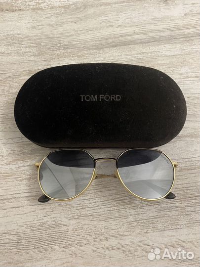 Солнцезащитные очки Tom ford