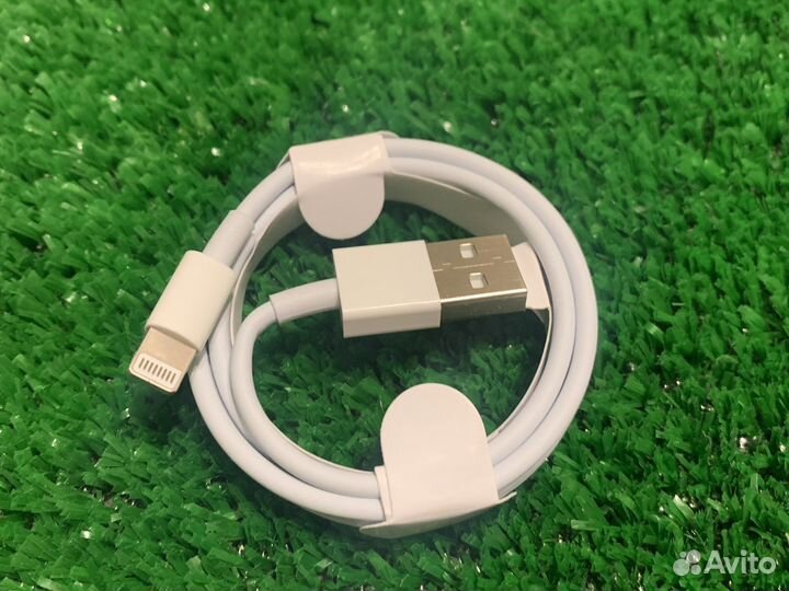 Зарядка на iPhone и android (lightning и type-c)