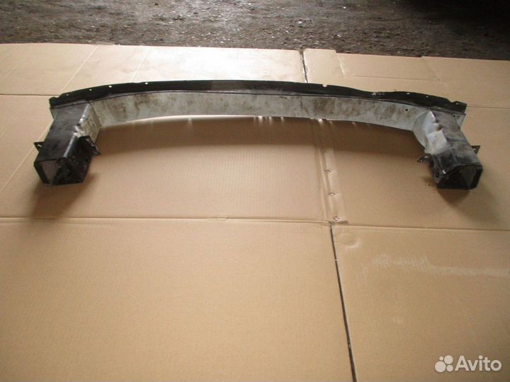 Усилитель переднего бампера Chevrolet Cruze (J300)