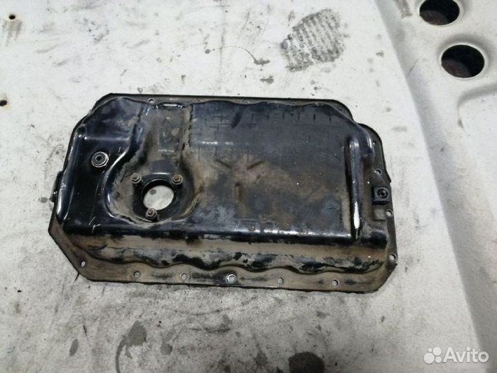 Поддон двигателя Audi A6 C6