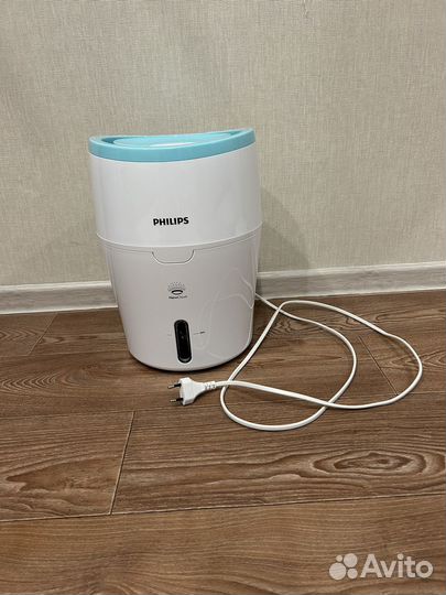 Увлажнитель воздуха Philips HU4801/01