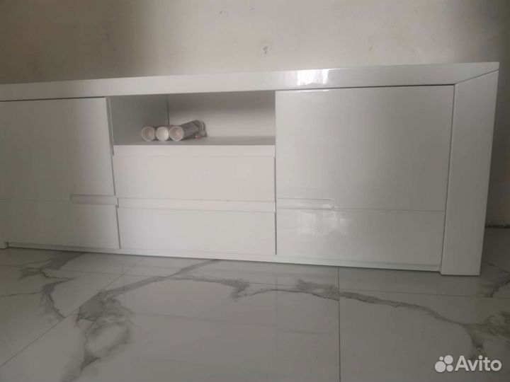 Тумба под тв белый глянец