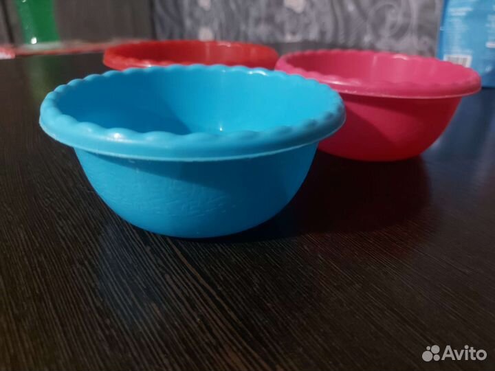 Пластиковые тарелки