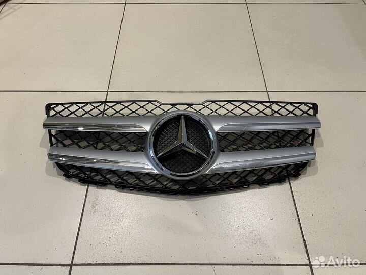 Облицовка радиатора Mercedes GLK x204 рестайлинг