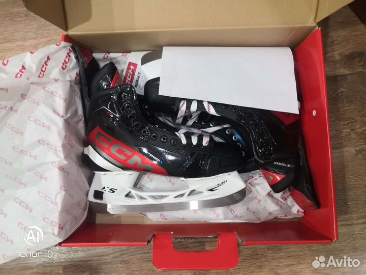 Хоккейные коньки ccm jetspeed ft6 10,5 regular