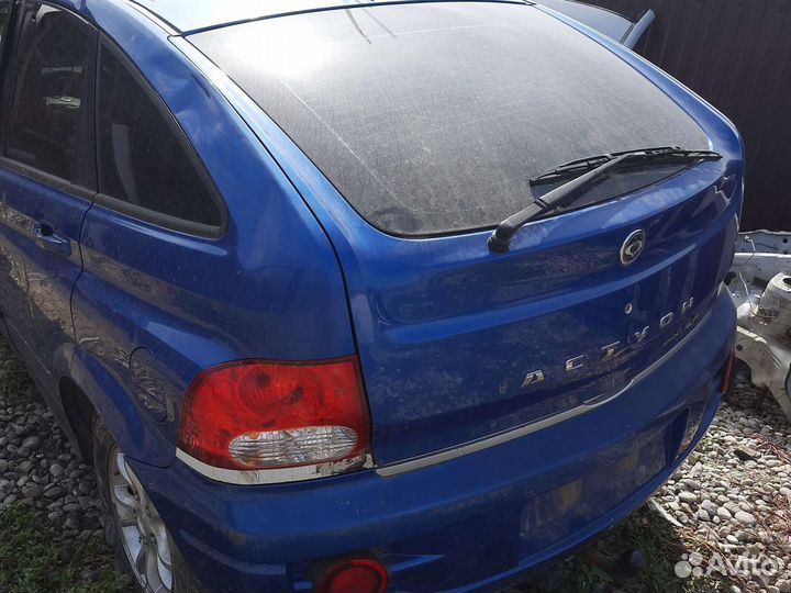 Заднее левое крыло Ssangyong actyon 2008 г.в