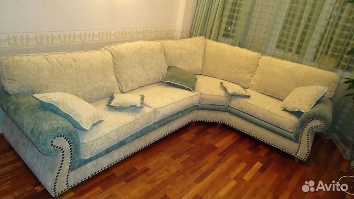 Перетяжка и замена обивки антикварной мебели