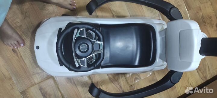 Детская машинка каталка mercedes