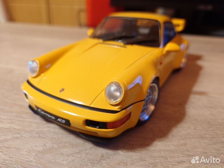 Porsche 911 Carrera RS 1/18 Solido