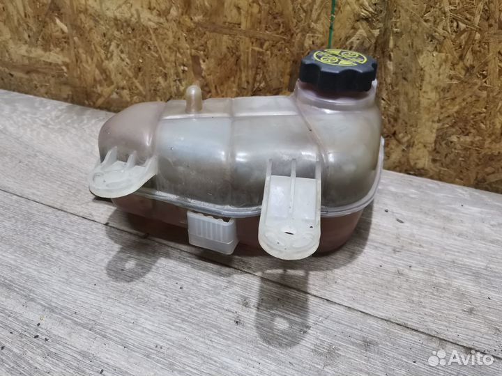 Расширительный бачок Chevrolet Aveo T300