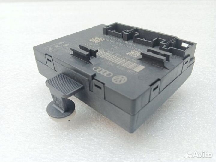 Блок комфорта задний правый Audi A6 C7 1.8 CYG