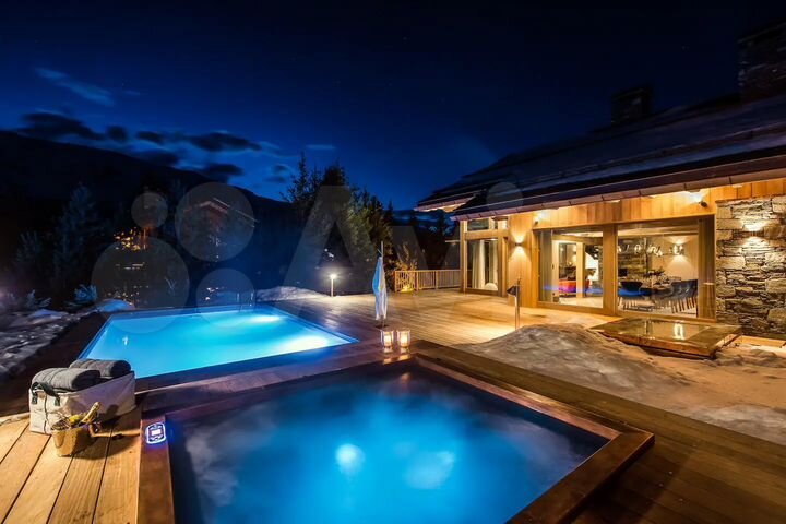 Дом 370 м² на участке 10 сот.