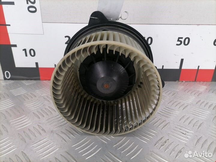 Моторчик печки Maserati Quattroporte