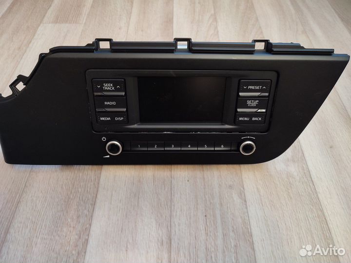 Продам магнитолу kia rio 4