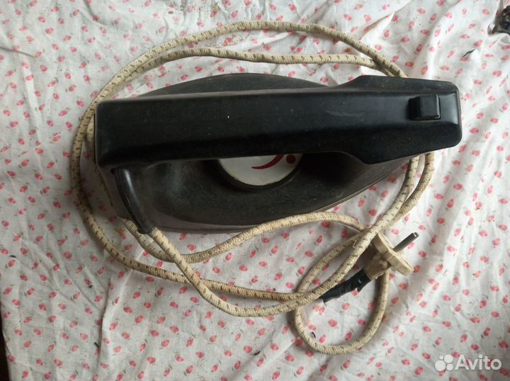 Электроутюги и рефлекторы советские