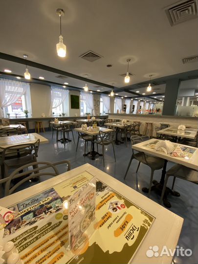 Повар линии раздачи