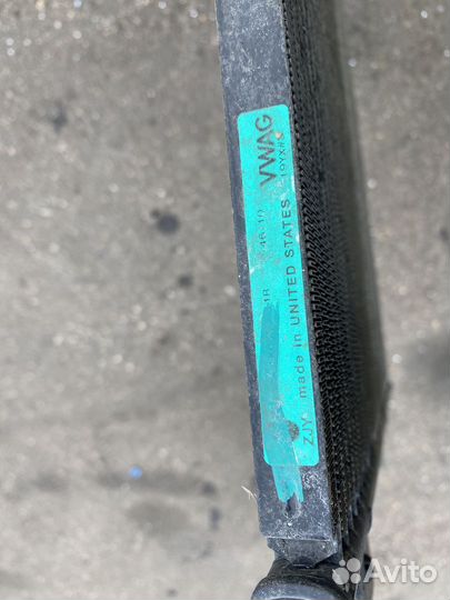 Радиатор кондиционера Volkswagen Golf Variant VI M