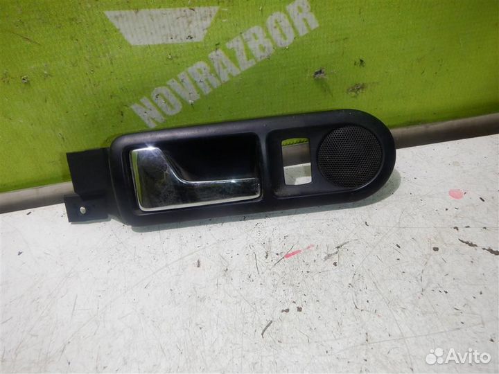 Ручка двери внутренняя левая Фольксваген Пассат