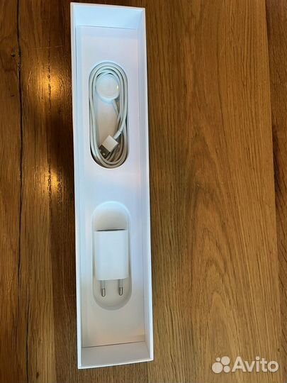 Apple watch 7000 series