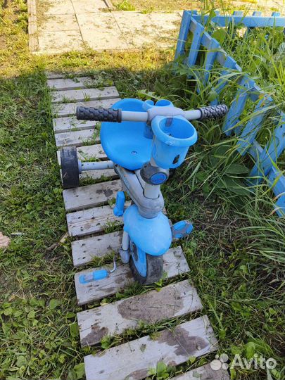 Детский трехколесный велосипед