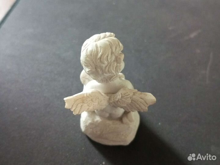 Статуэтка фарфор