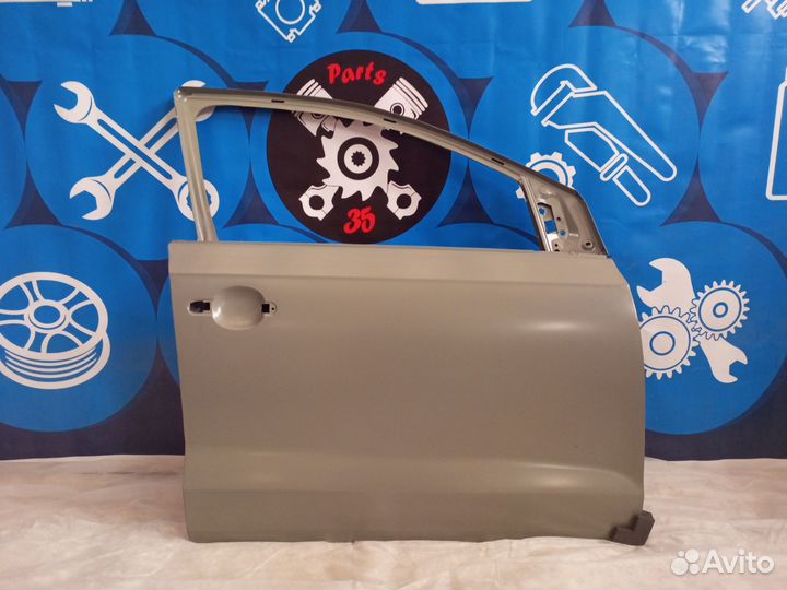 Дверь передняя правая на Volkswagen Polo