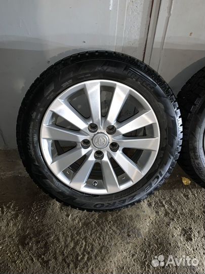 Pirelli ice zero 205 55 r16 на литье toyota