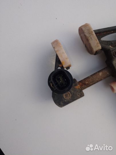 Датчик температуры воздуха на впуске Honda