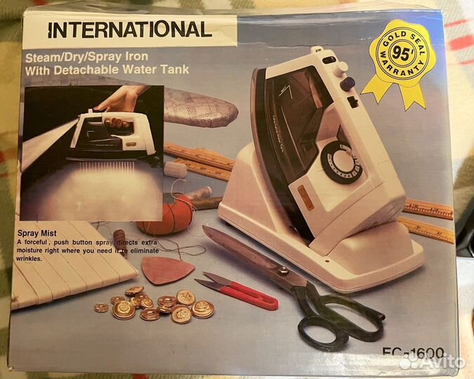 Утюг с отпаривателем (съем.контейнер) Япония