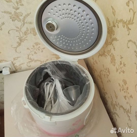 Мультиварка Backman BK-777 новая