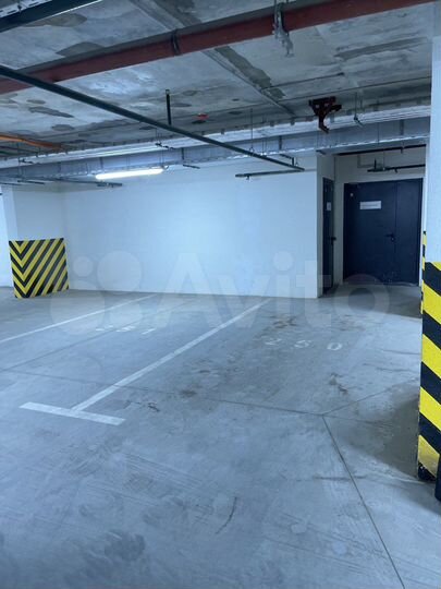 Машиноместо, 14 м²