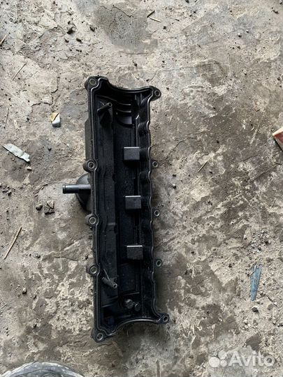 Клапанная крышка renault scenic 3 1.5 дизель