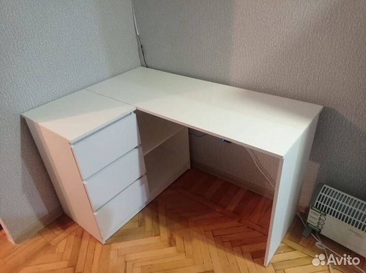 Детский угловой стол белый левый / правый