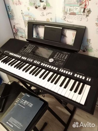 Синтезатор yamaha S975