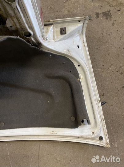 Крышка багажника volvo 850