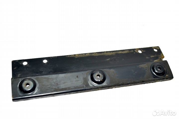 Кронштейн крыла переднего моста, левый mercedes-be