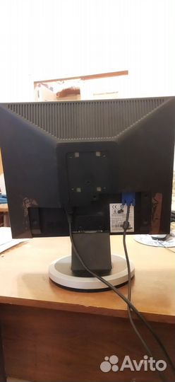 Монитор ЖК 19