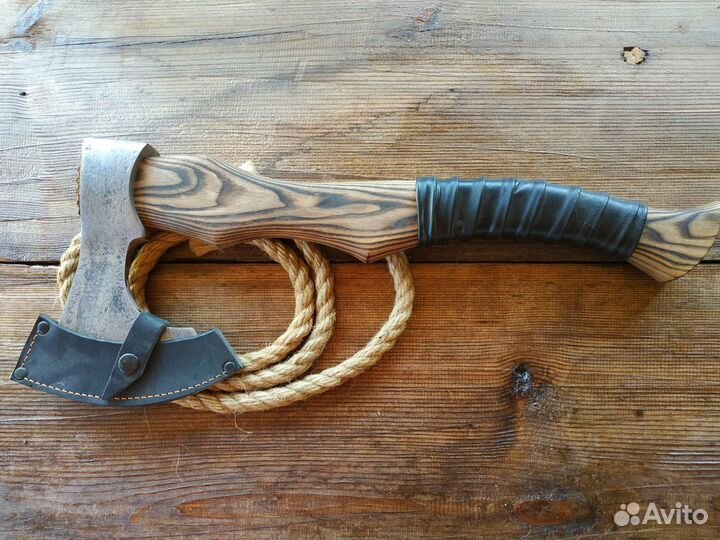 Топор кованый 27 модель
