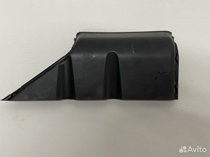 Б/У воздухозаборник Volkswagen Touareg 7L6 AXQ 4