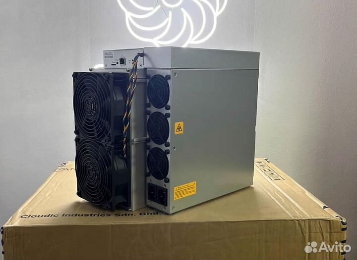 Асик AntMiner L7 8800M