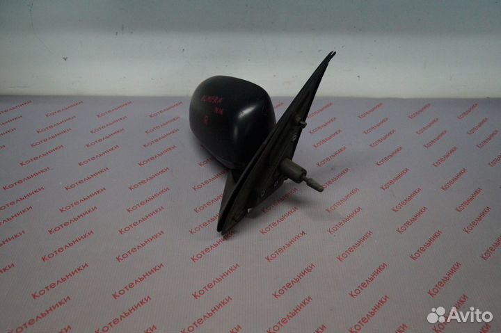 Nissan 96301-BN100 Зеркало правое механическое