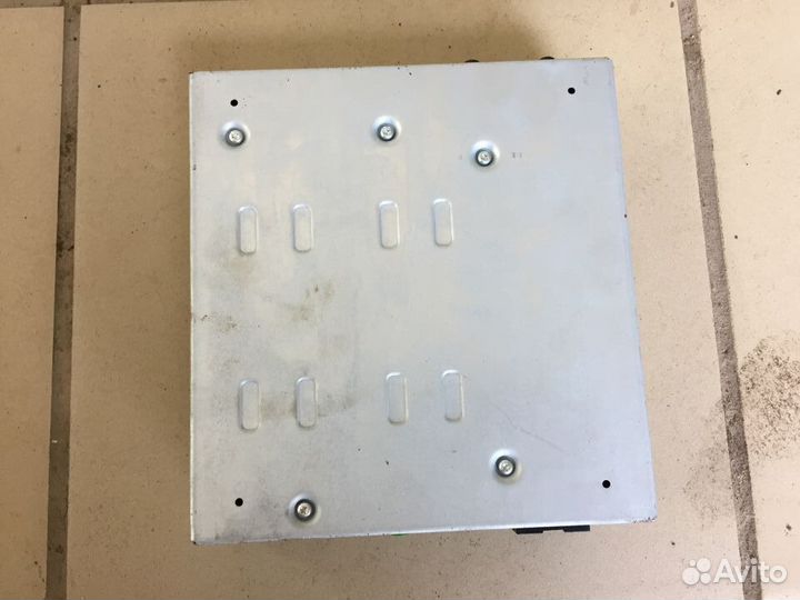 Тв-Тюнер audi A8 D3 quattro